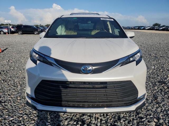 2023 TOYOTA SIENNA XLE - 5TDYRKEC2PS175011