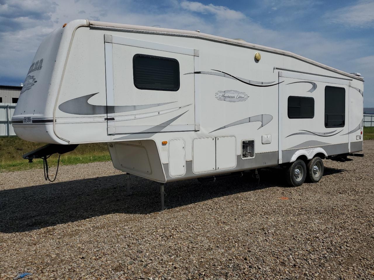 Lot #3317831225 2006 KEYSTONE MONTANA