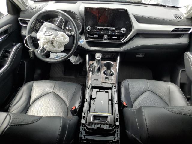 2022 TOYOTA HIGHLANDER - 5TDEBRCH3NS088598