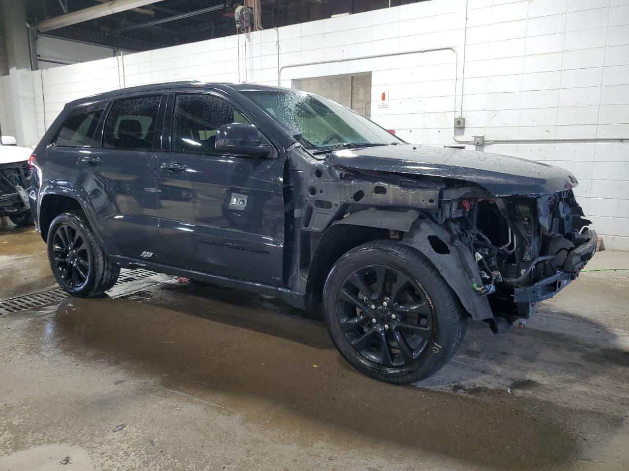 JEEP GRAND CHEROKEE LAREDO