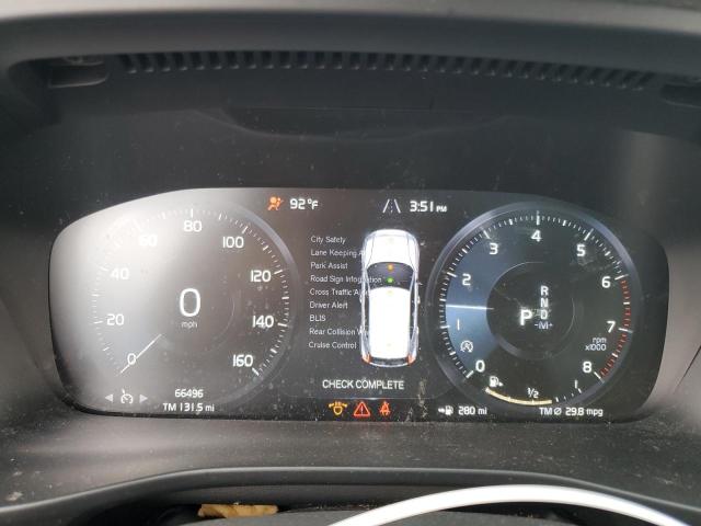 2020 VOLVO XC40 T5 MOMENTUM YV4162UK5L2285360