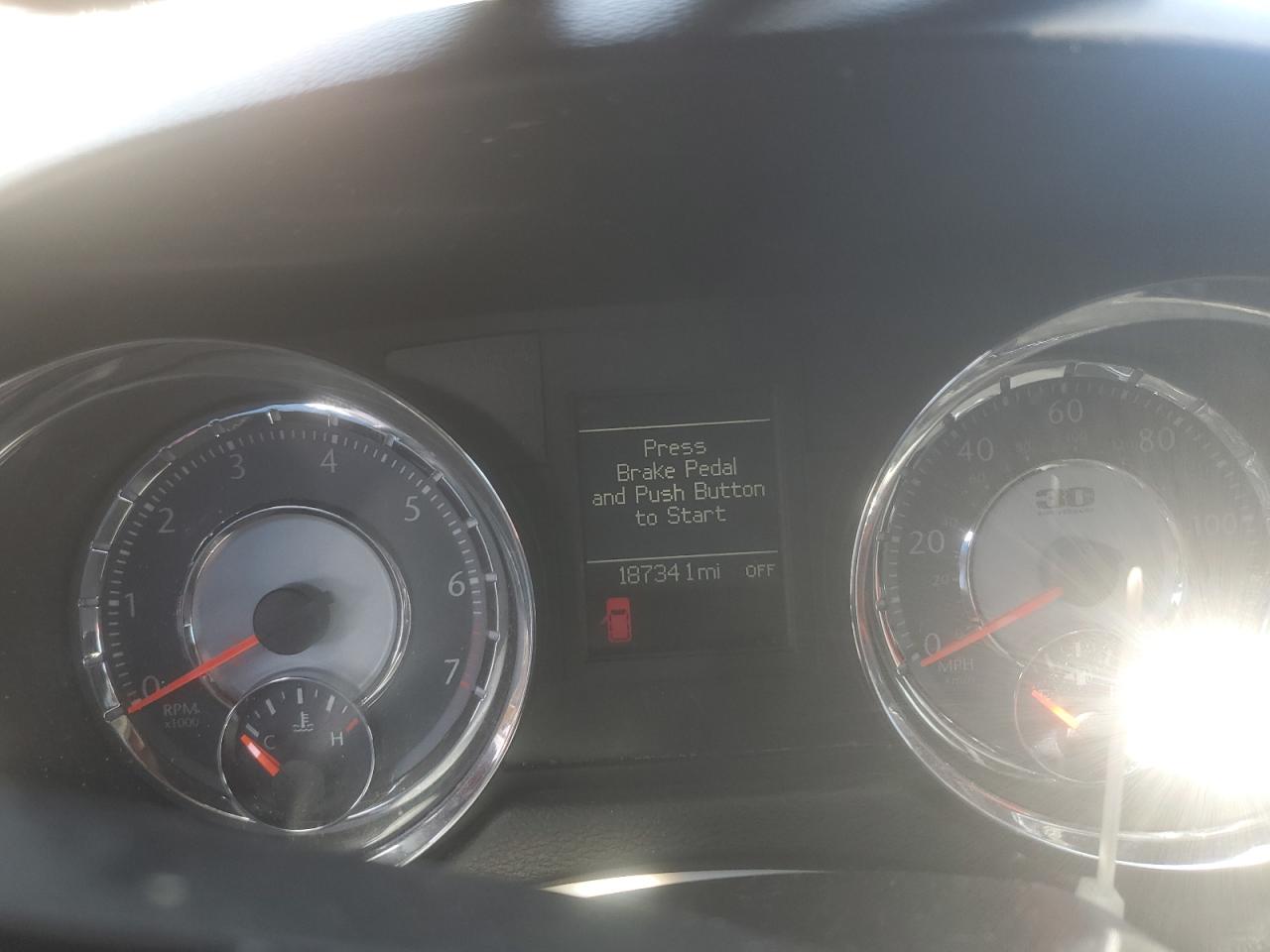 CHRYSLER TOWN & COUNTRY TOURING L