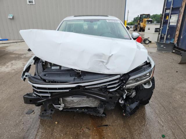 2018 VOLKSWAGEN PASSAT SE 1VWBA7A32JC017094