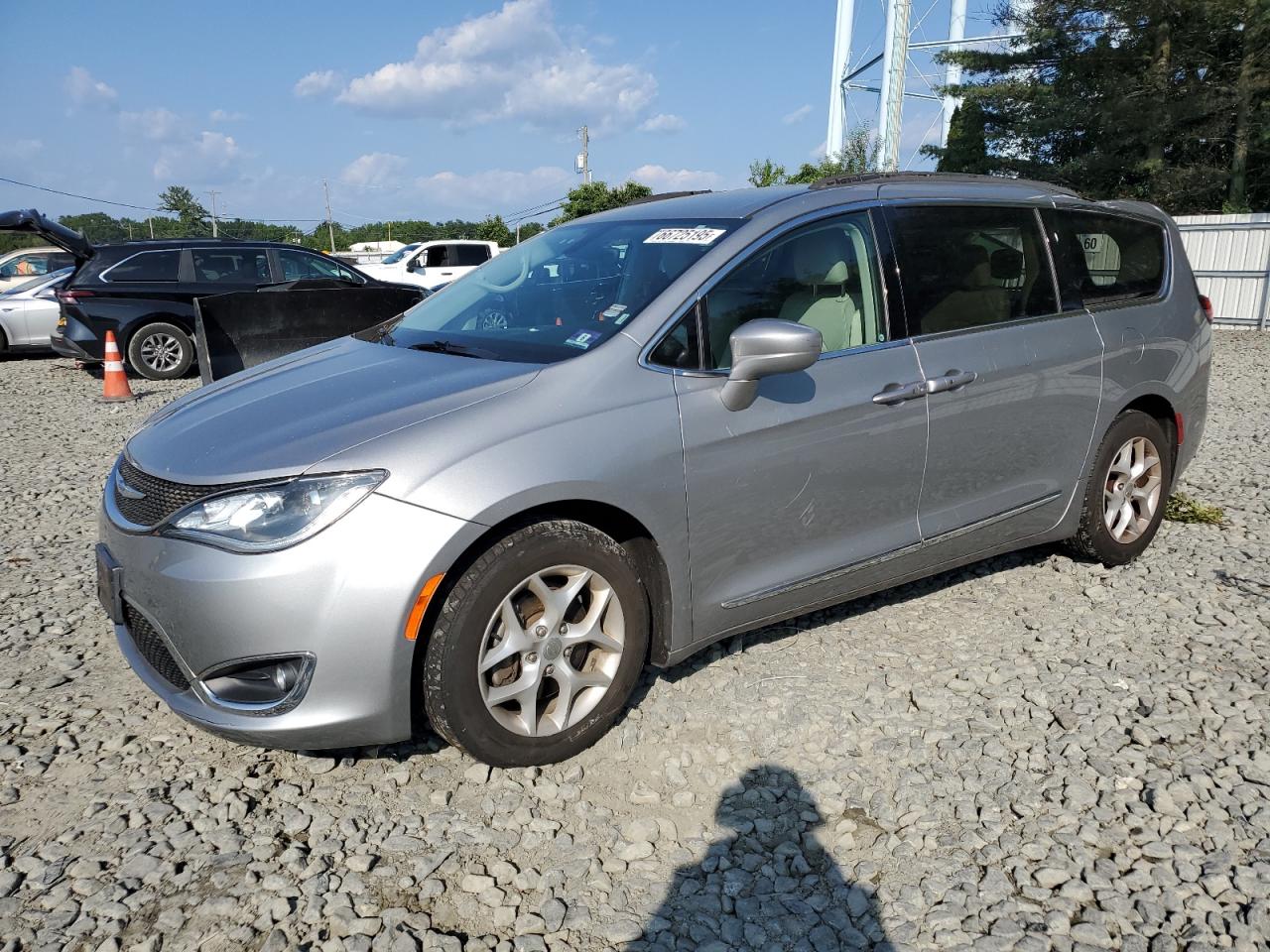 CHRYSLER PACIFICA TOURING L