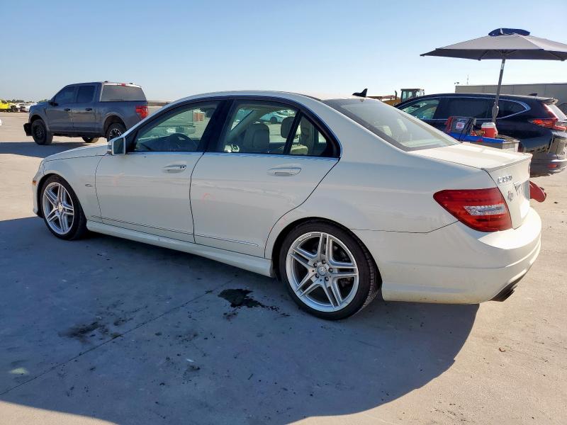 MERCEDES-BENZ C 250 2012 white  gas WDDGF4HB7CA639314 photo #3