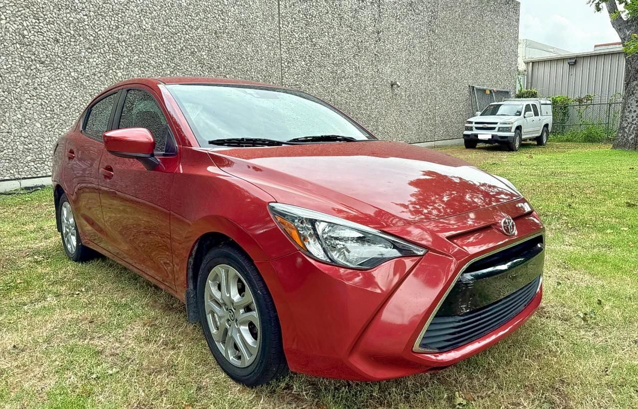 TOYOTA YARIS IA