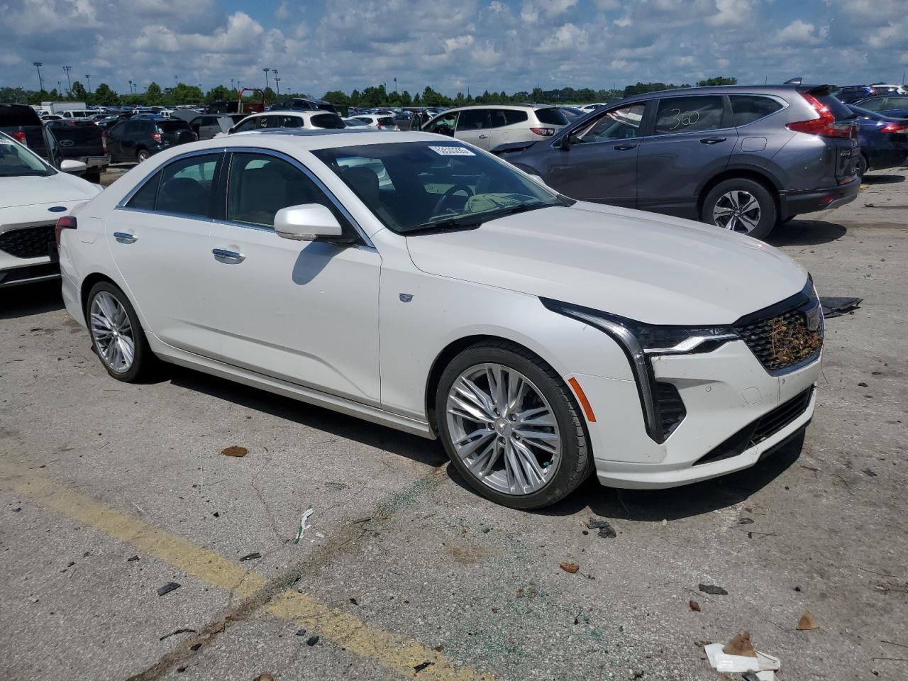 CADILLAC CT4 PREMIUM LUXURY