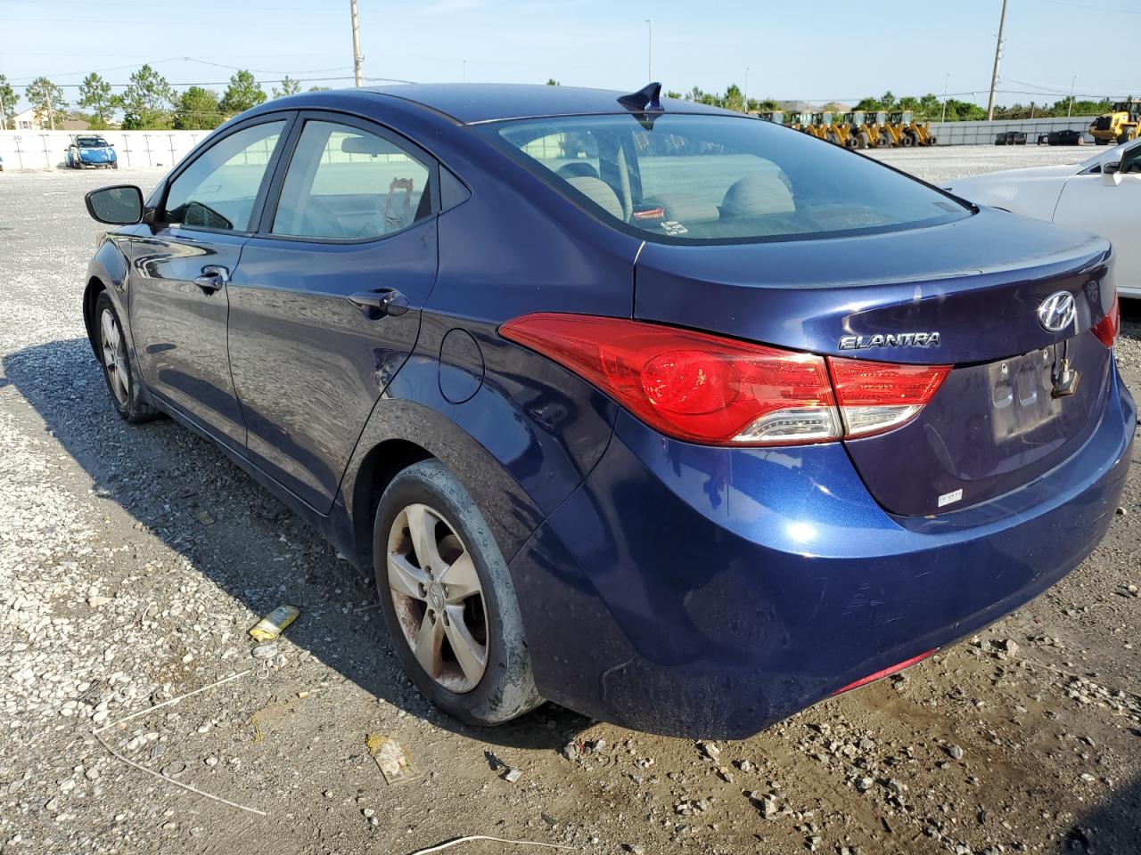 HYUNDAI ELANTRA GLS