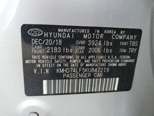 2019 HYUNDAI ELANTRA SE - KMHD74LF5KU847219
