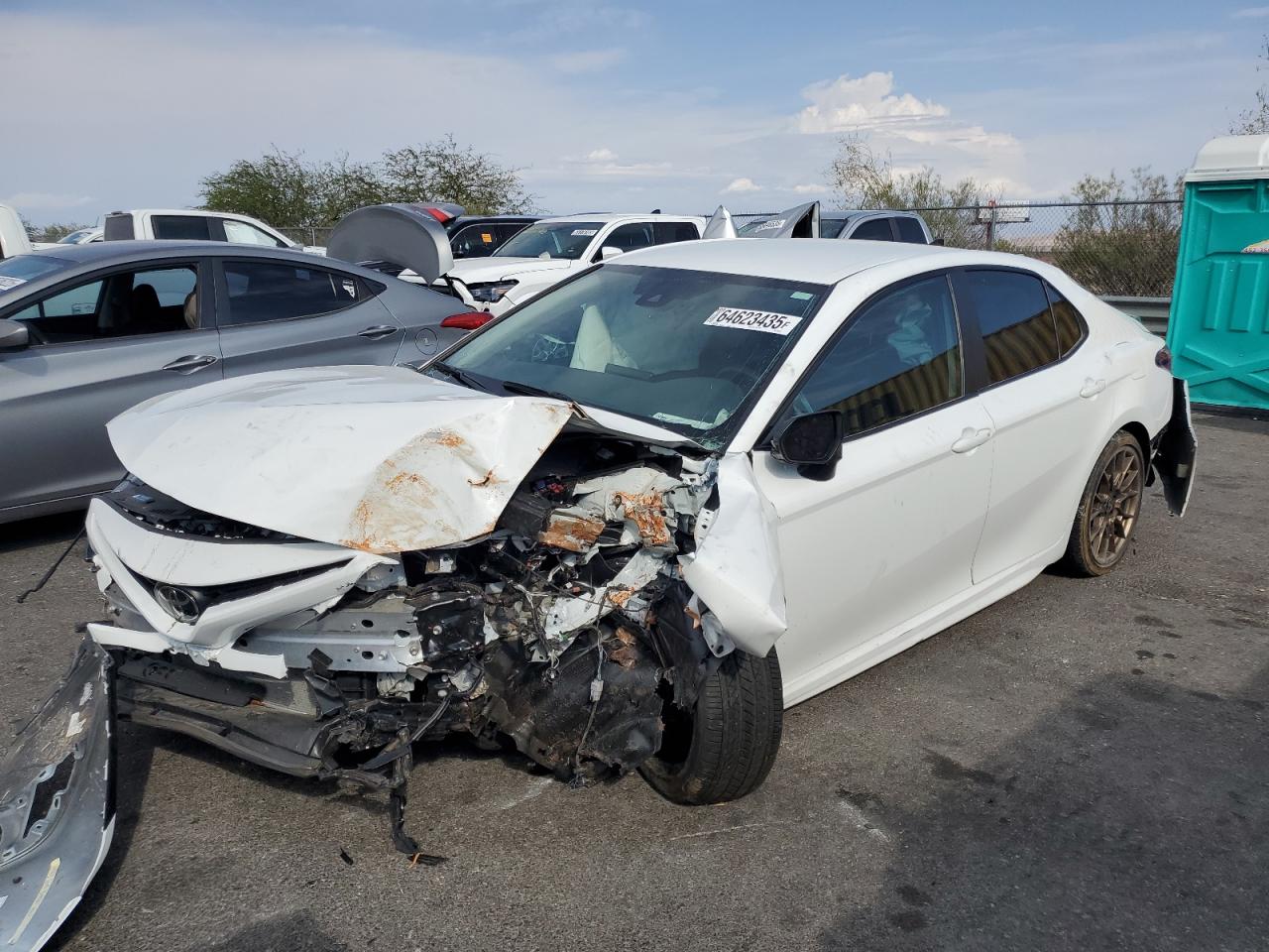 TOYOTA CAMRY SE NIGHT SHADE