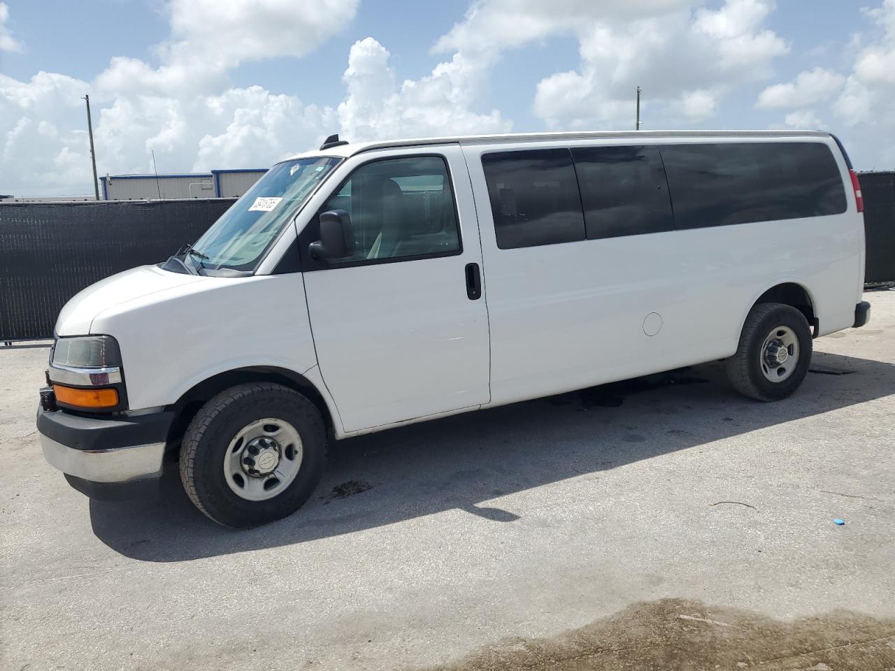 CHEVROLET EXPRESS LT