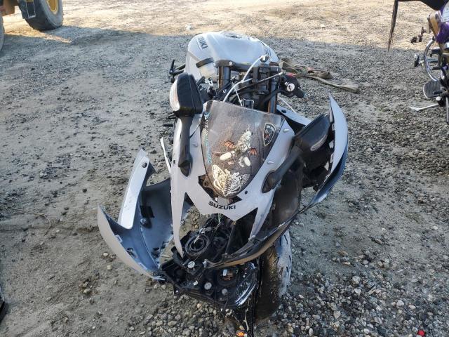 2022 SUZUKI GSX-R600 JS1GN7FA8N7100722