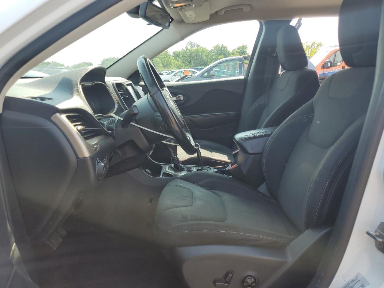 JEEP GRAND CHEROKEE LATITUDE