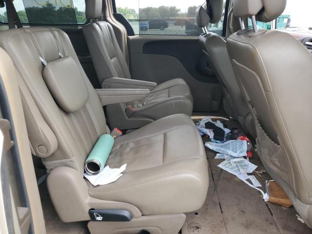 2015 CHRYSLER TOWN & COU 2C4RC1BG8FR514014