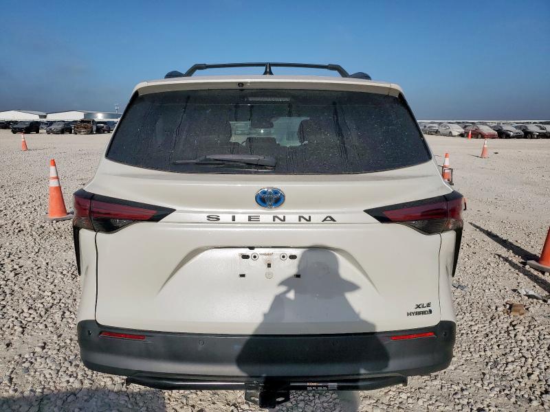 2021 TOYOTA SIENNA XLE 5TDYRKEC7MS049397