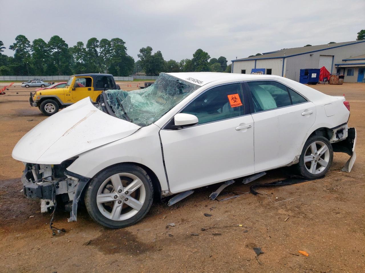 TOYOTA CAMRY L