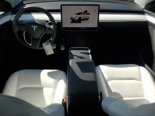 2024 TESLA MODEL Y 7SAYGDEF8RF131584