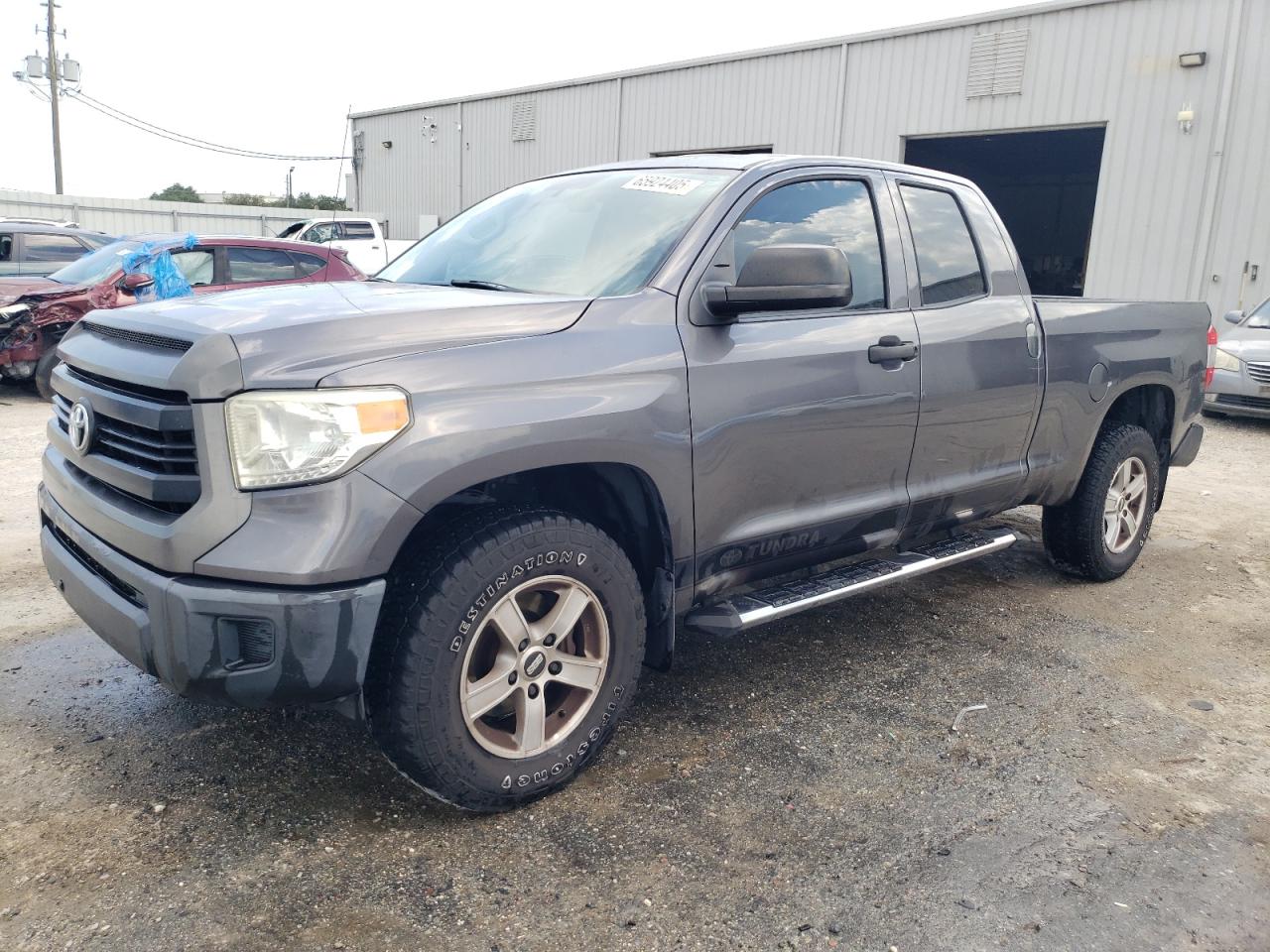 TOYOTA TUNDRA DOUBLE CAB SR