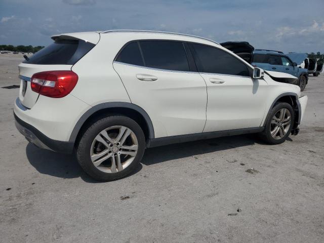 2015 MERCEDES-BENZ GLA 250 - WDCTG4EB0FJ134207