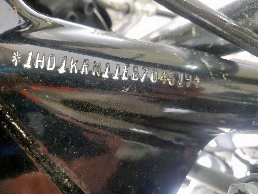 2014 HARLEY-DAVIDSON FLHXS STRE 1HD1KRM11EB704319