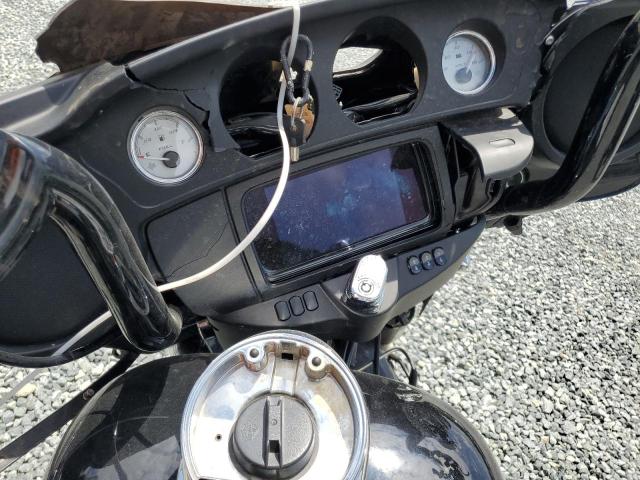 2022 HARLEY-DAVIDSON FLHX - 1HD1KBC12NB632927