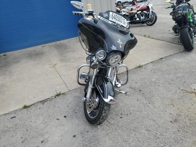 2011 HARLEY-DAVIDSON FLHTK 1HD1KEM17BB651128