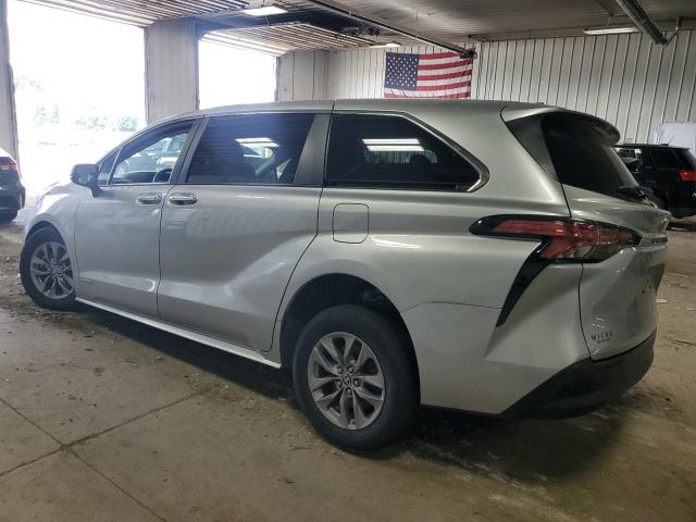 2021 TOYOTA SIENNA LE 5TDKRKEC3MS047961