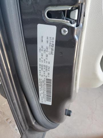 2015 CHRYSLER TOWN & COU 2C4RC1BG4FR673418