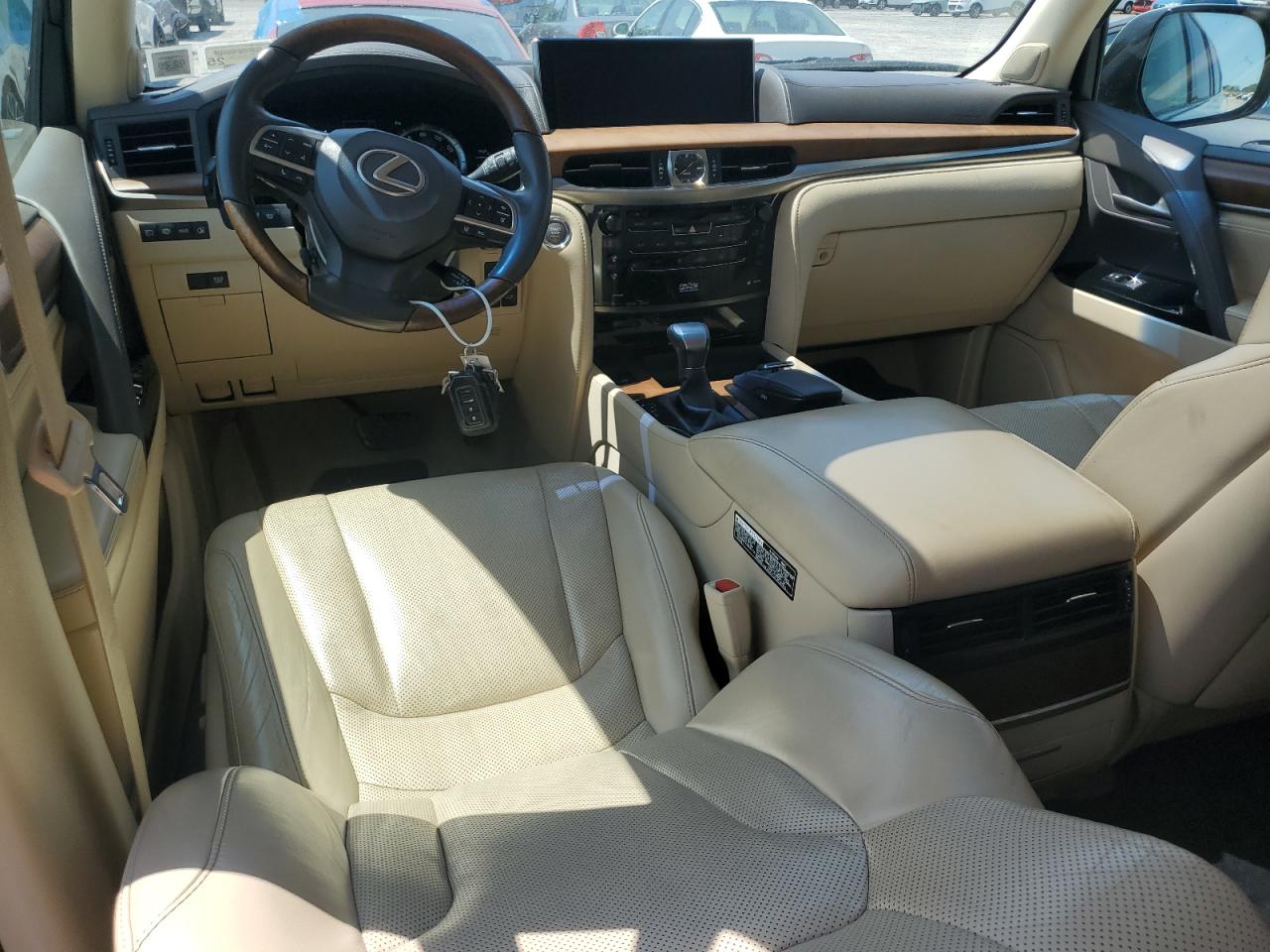 LEXUS LX 570