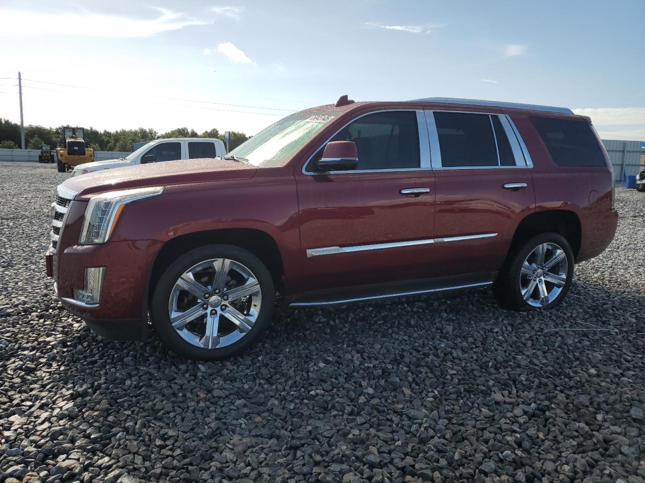 CADILLAC ESCALADE LUXURY