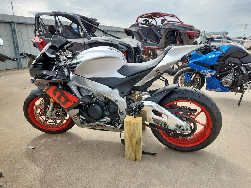 2018 APRILIA RSV4 ZD4KEU003JS001297