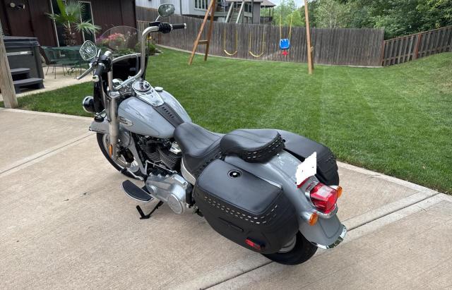 2024 HARLEY-DAVIDSON FLHCS 1HD1YBK1XRB043002