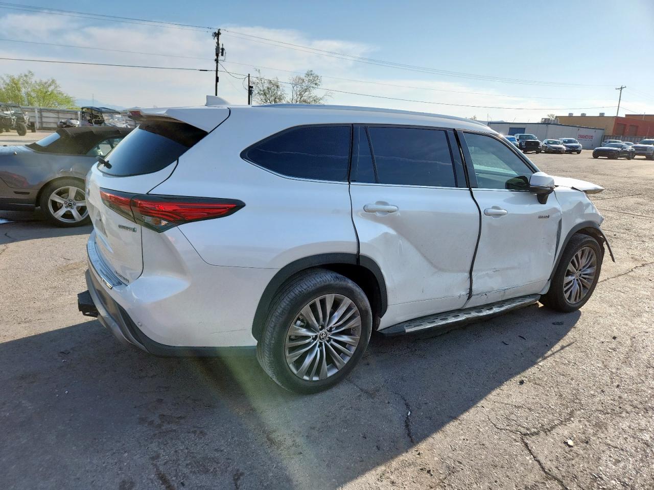 TOYOTA HIGHLANDER HYBRID PLATINUM