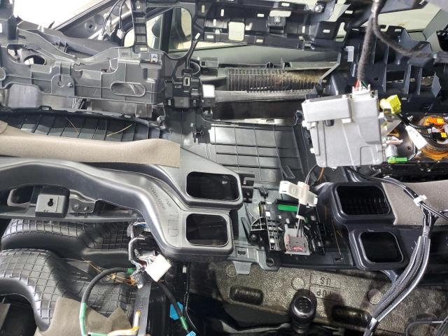 2020 TOYOTA COROLLA SE - JTNB4RBE5L3101642