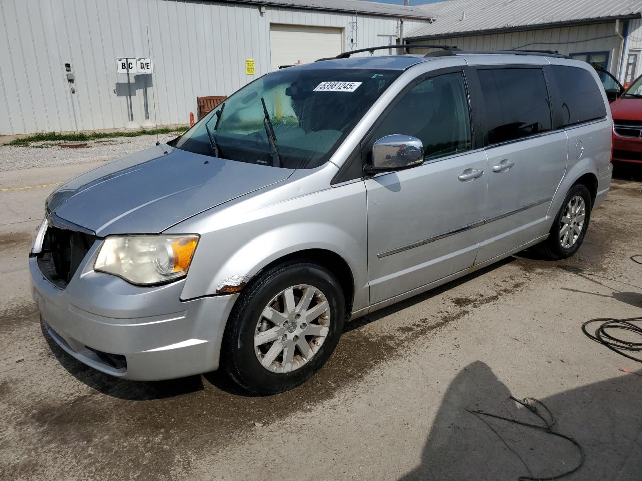 CHRYSLER TOWN & COUNTRY TOURING