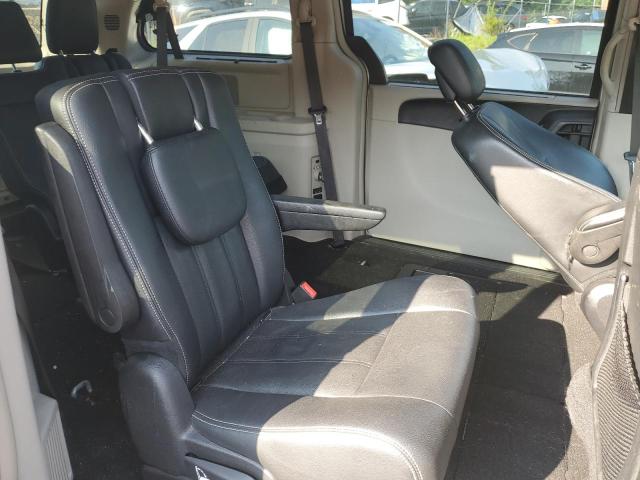 2016 CHRYSLER TOWN & COU - 2C4RC1BG7GR246851