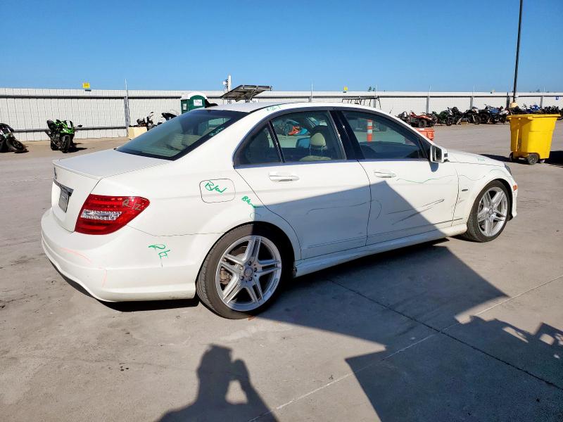 MERCEDES-BENZ C 250 2012 white  gas WDDGF4HB7CA639314 photo #4
