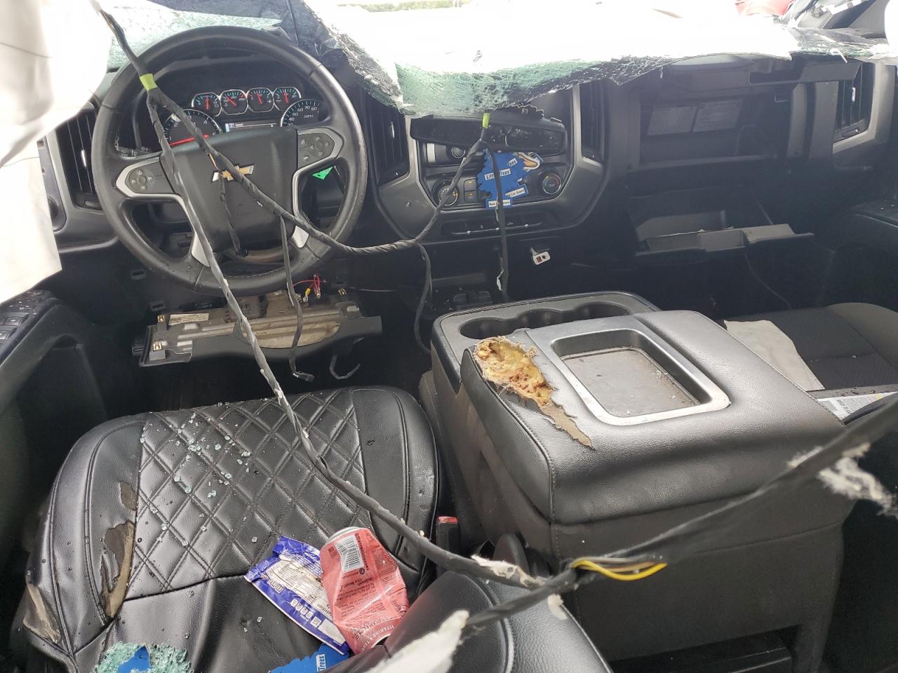 CHEVROLET SILVERADO C1500 LT