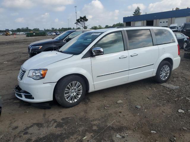 2015 CHRYSLER TOWN & COU - 2C4RC1CGXFR522386
