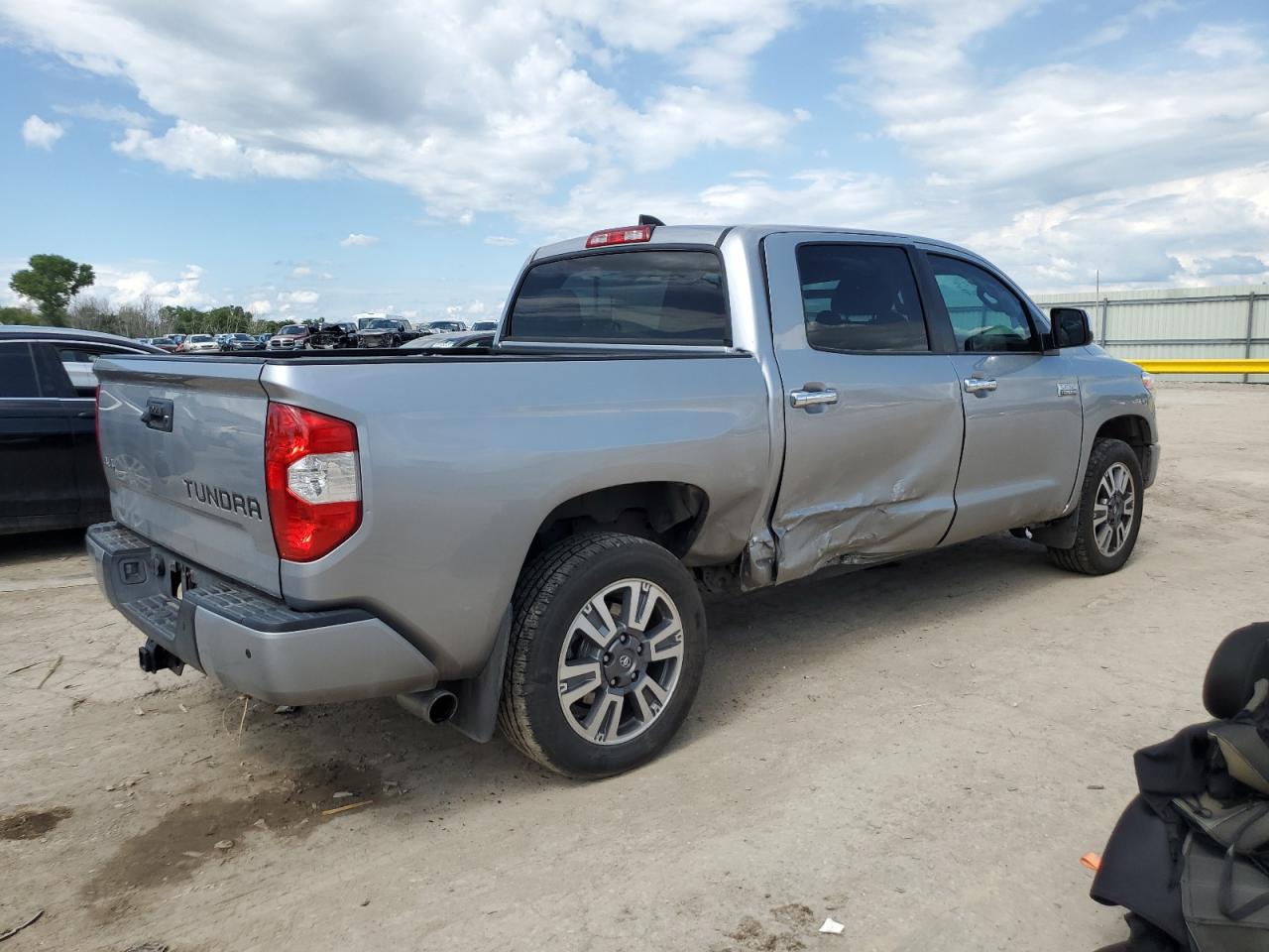 TOYOTA TUNDRA CREWMAX 1794