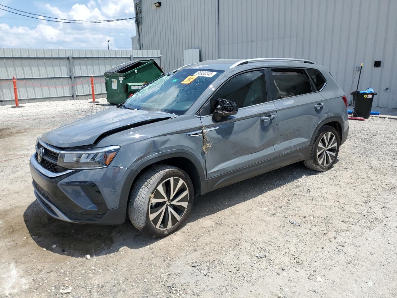 VOLKSWAGEN TAOS SE