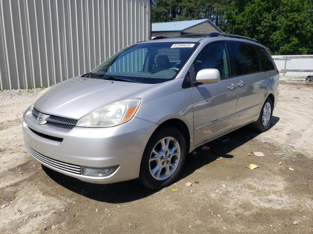 TOYOTA SIENNA XLE