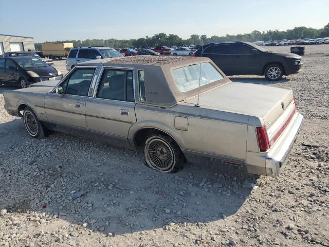 Vin: 1lnbm82fxjy801210, lot: 63305325, lincoln towncar signature 19882