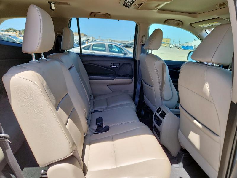 2017 HONDA PILOT TOUR 5FNYF5H91HB029652