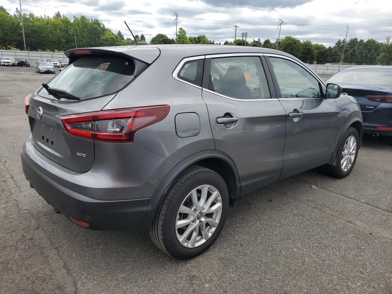 NISSAN ROGUE SPORT S