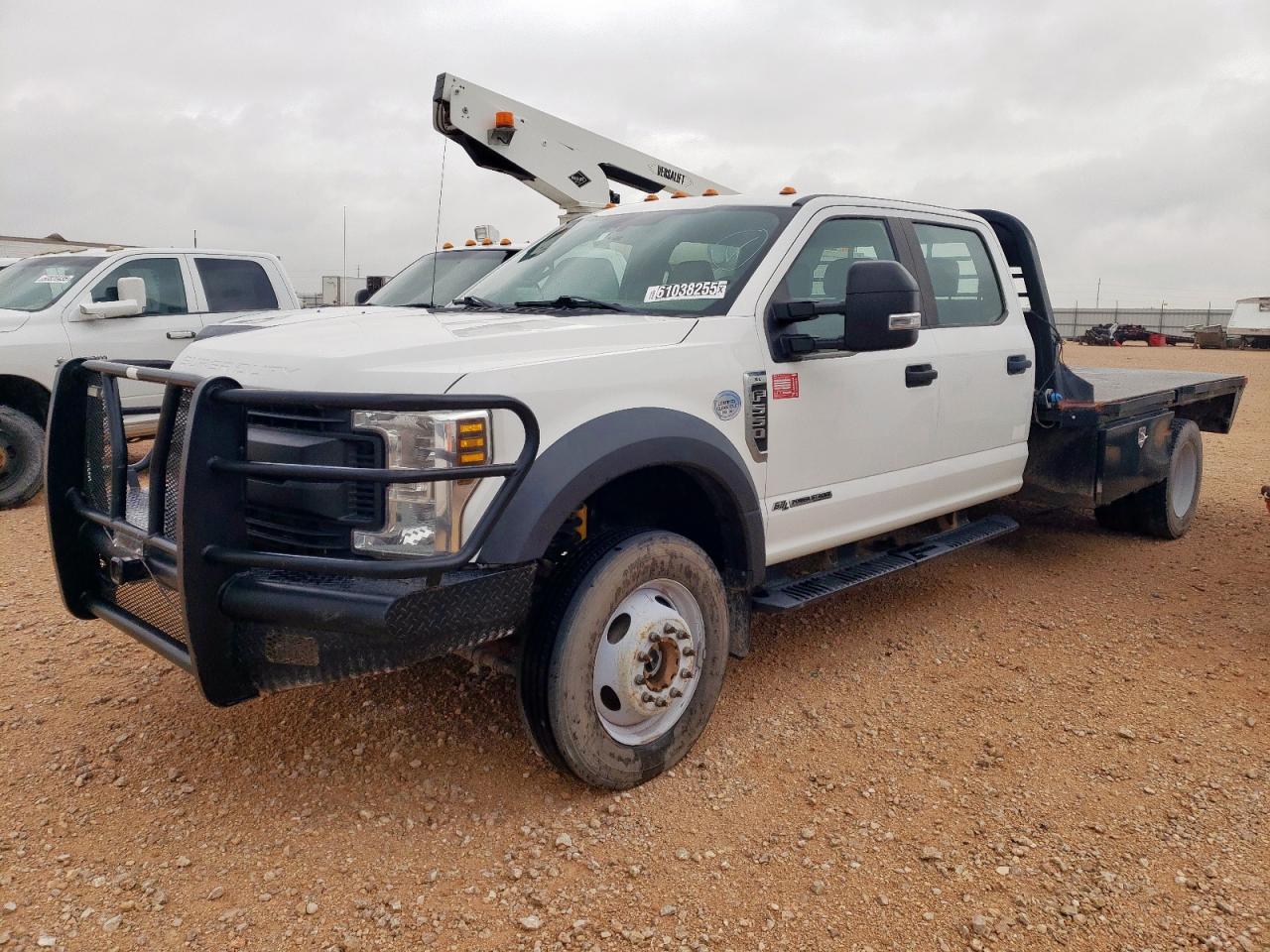 FORD F-550 SUPER DUTY