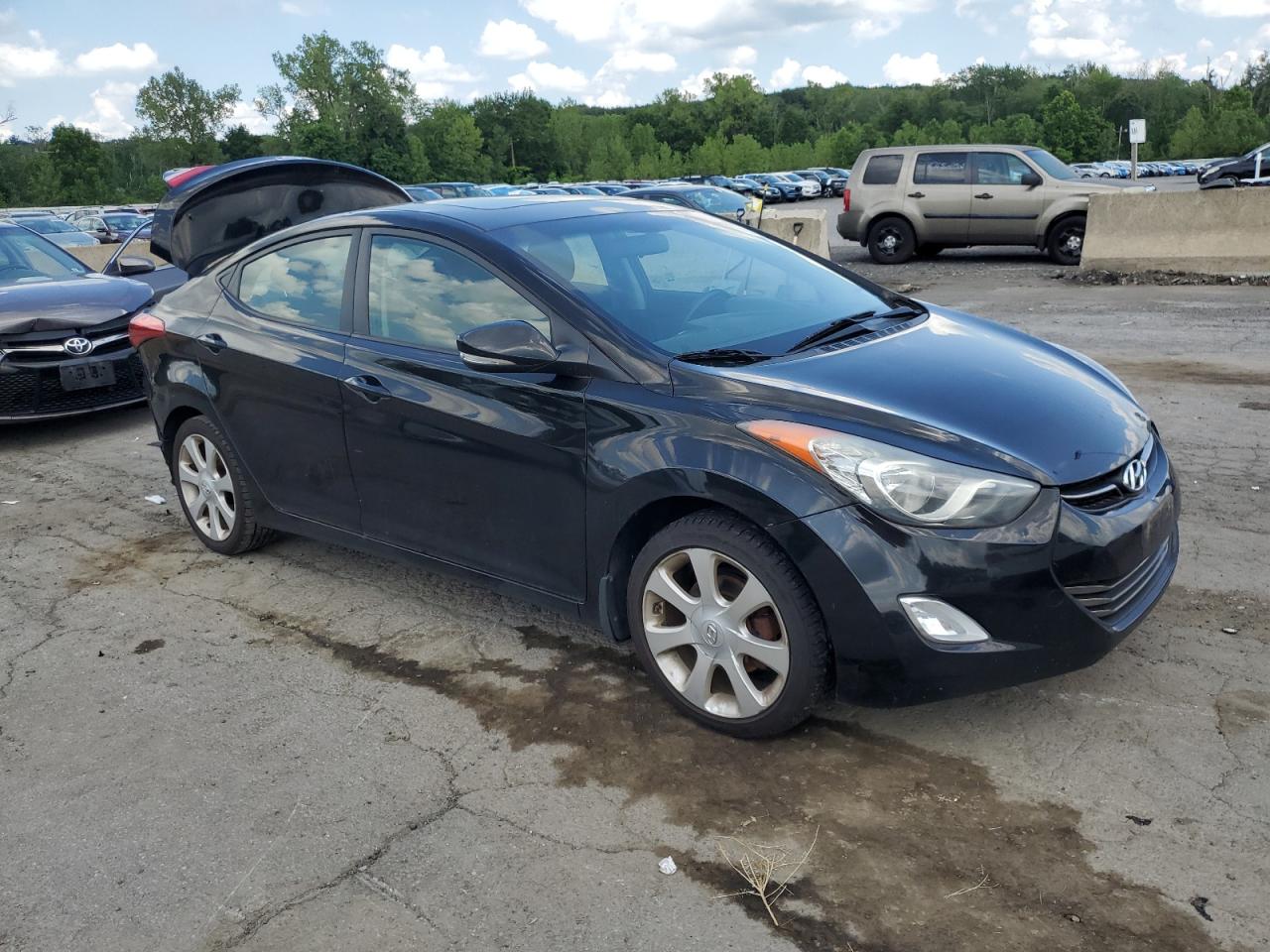 Hyundai Elantra gl 2013