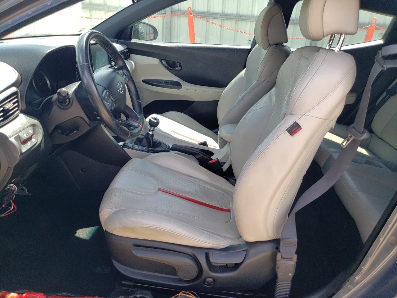 HYUNDAI VELOSTER TURBO