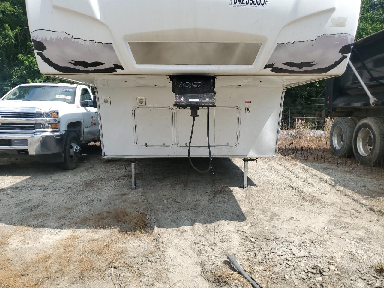 Lot #3226987885 2011 KEYSTONE RAPTOR 3812TS