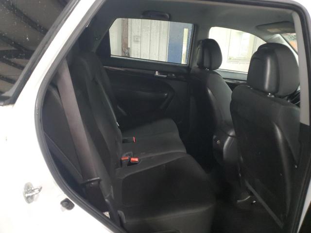 2015 KIA SORENTO LX - 5XYKT3A66FG570625
